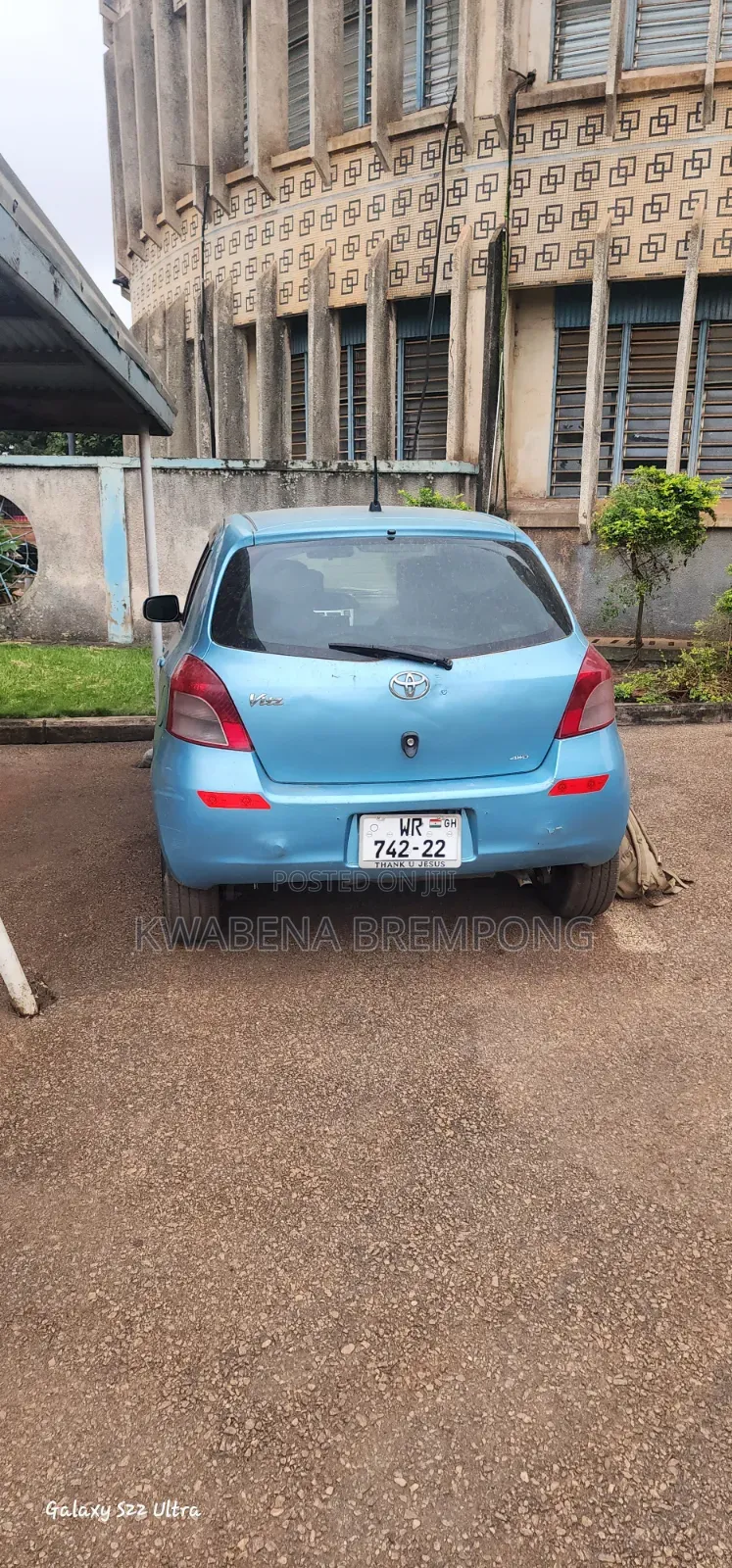Toyota Vitz 1.3 FWD 5dr 2010 Blue