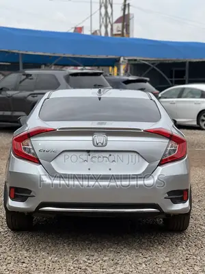 Honda Civic EX Sedan 2019 Silver
