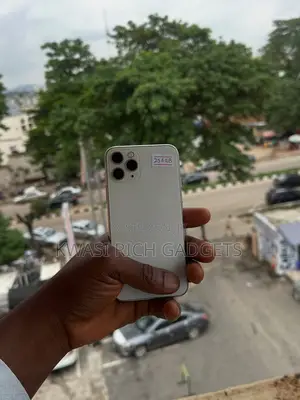 Apple iPhone 11 Pro 256 GB White