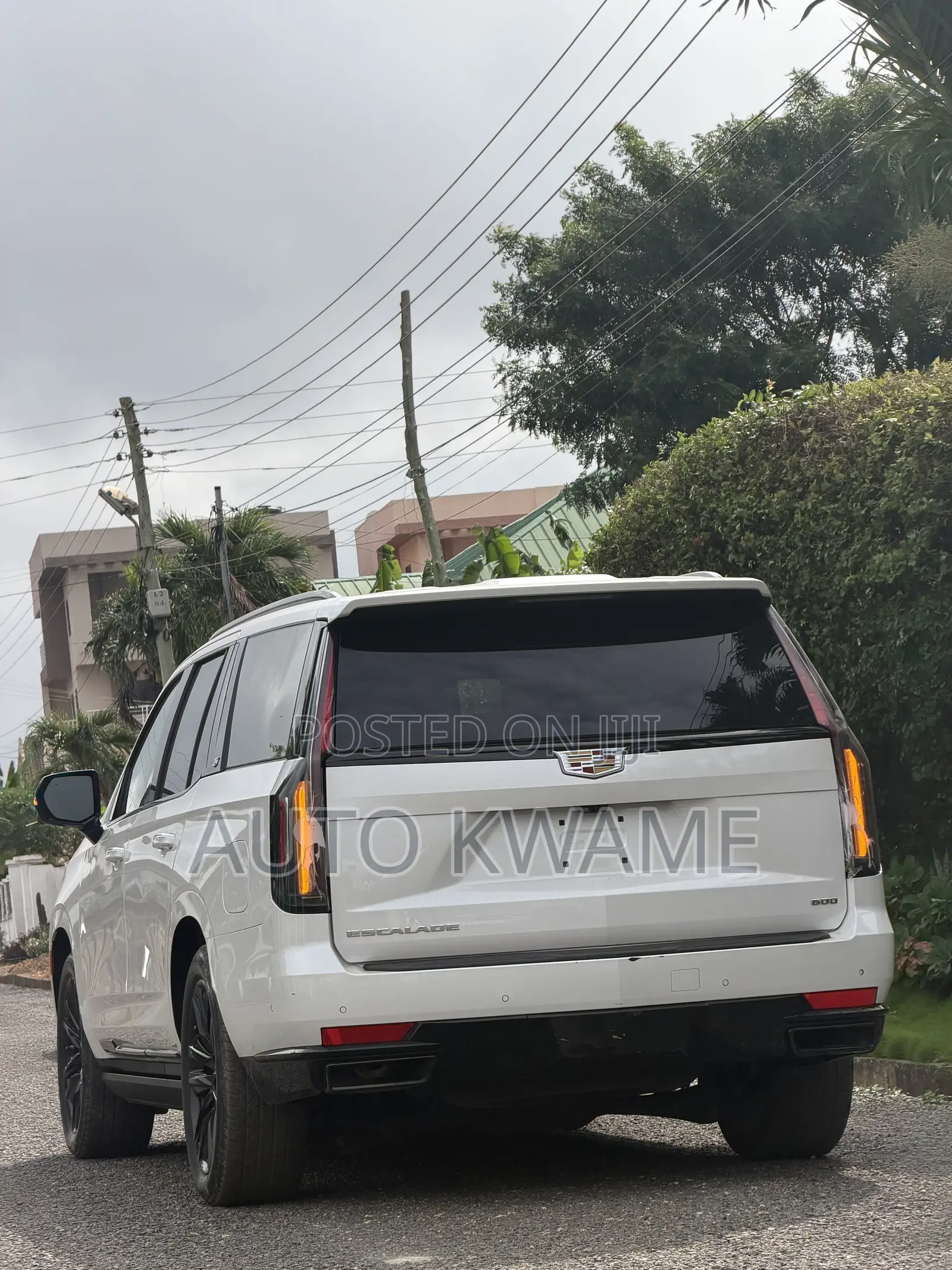 Cadillac Escalade Premium Luxury 4WD 2023 White