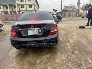 Mercedes-Benz C250 2012 Black