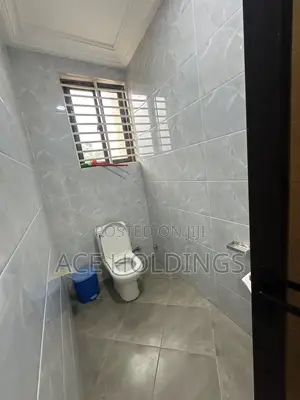 2bdrm Apartment in Lakeside for rent