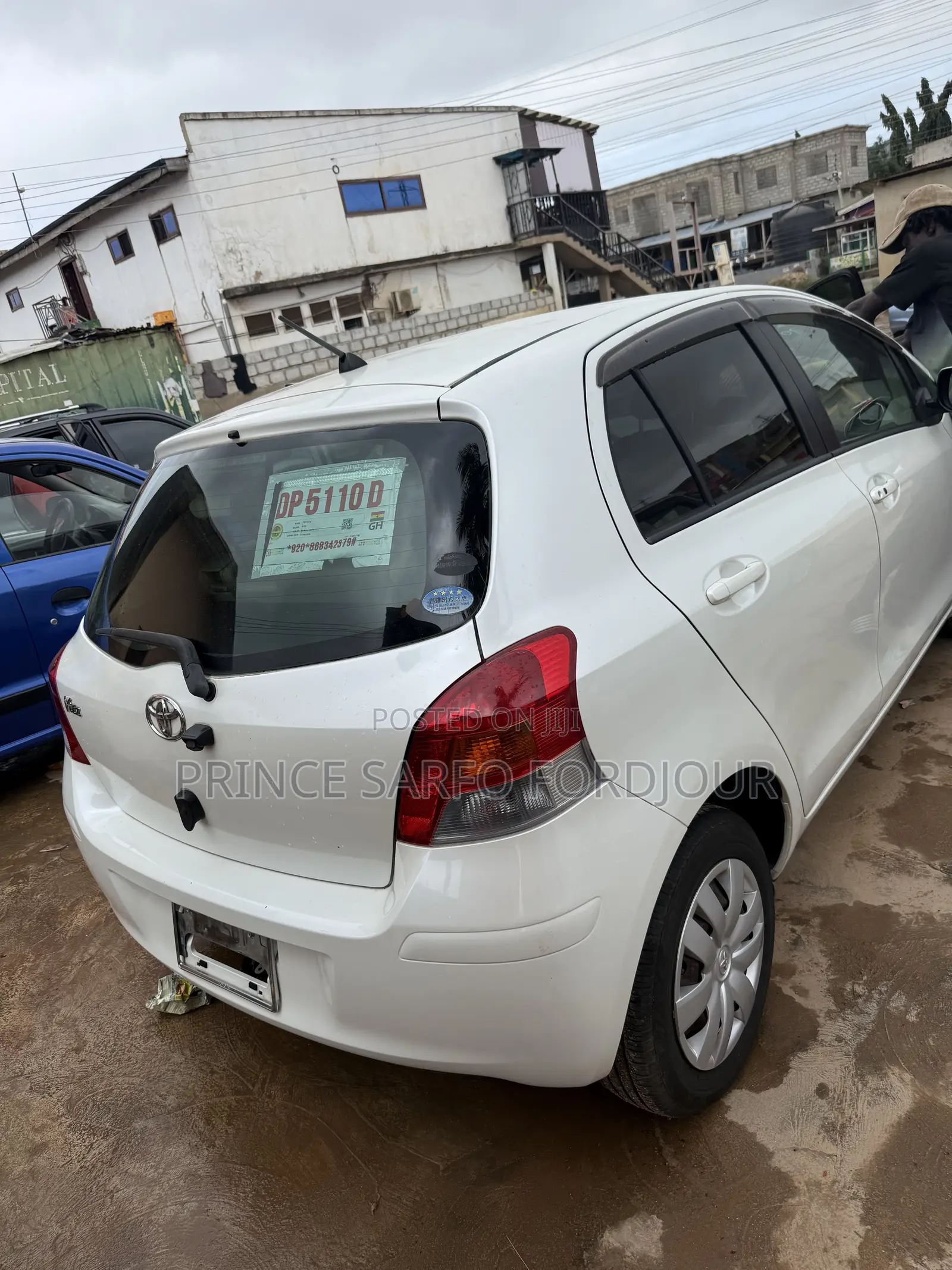 Toyota Vitz 2010 White