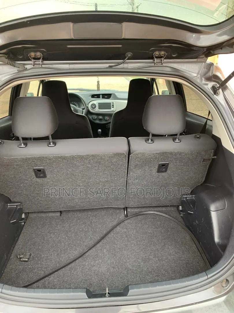 Toyota Vitz 2013 Gray