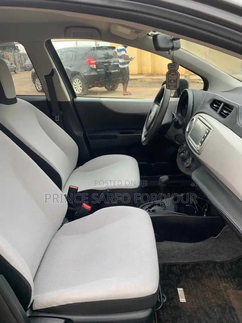 Toyota Vitz 2013 Gray