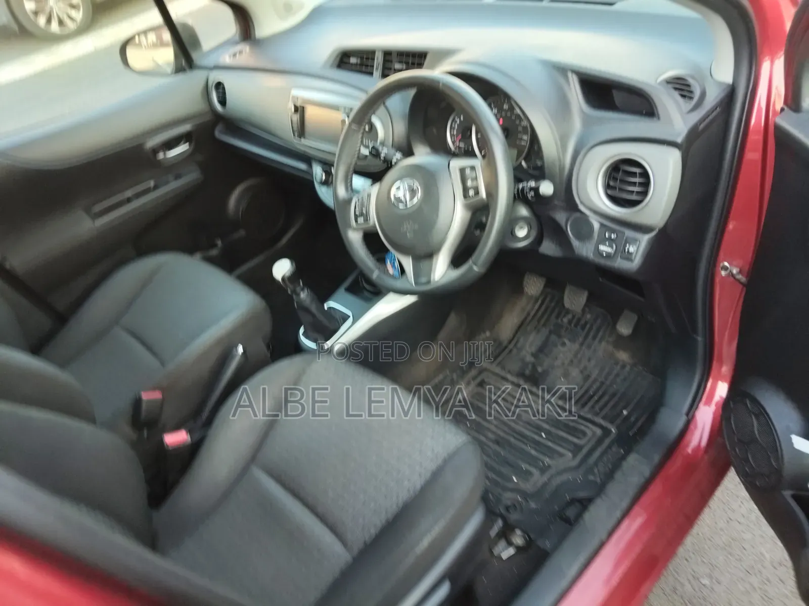 Toyota Yaris 2014 Brown