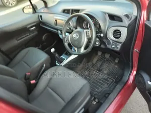 Toyota Yaris 2014 Brown