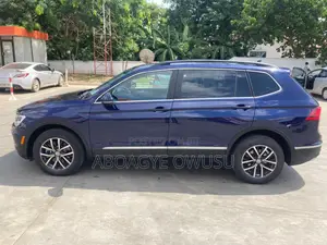 Volkswagen Tiguan 2.0T SE 2021 Blue