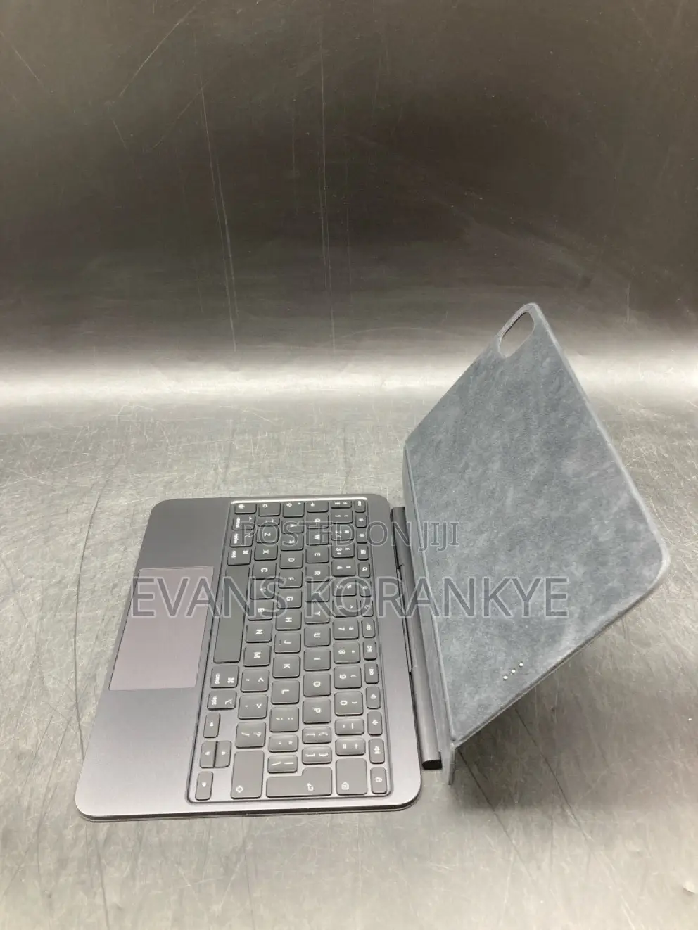 Slightly Uk Used M5 Apple Magic Keyboard for Sale