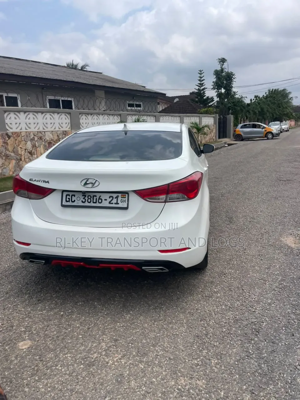 Hyundai Elantra 2013 White
