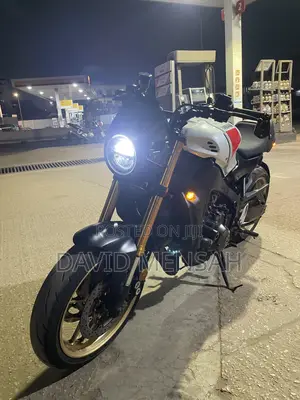 Yamaha FZ 2025 White
