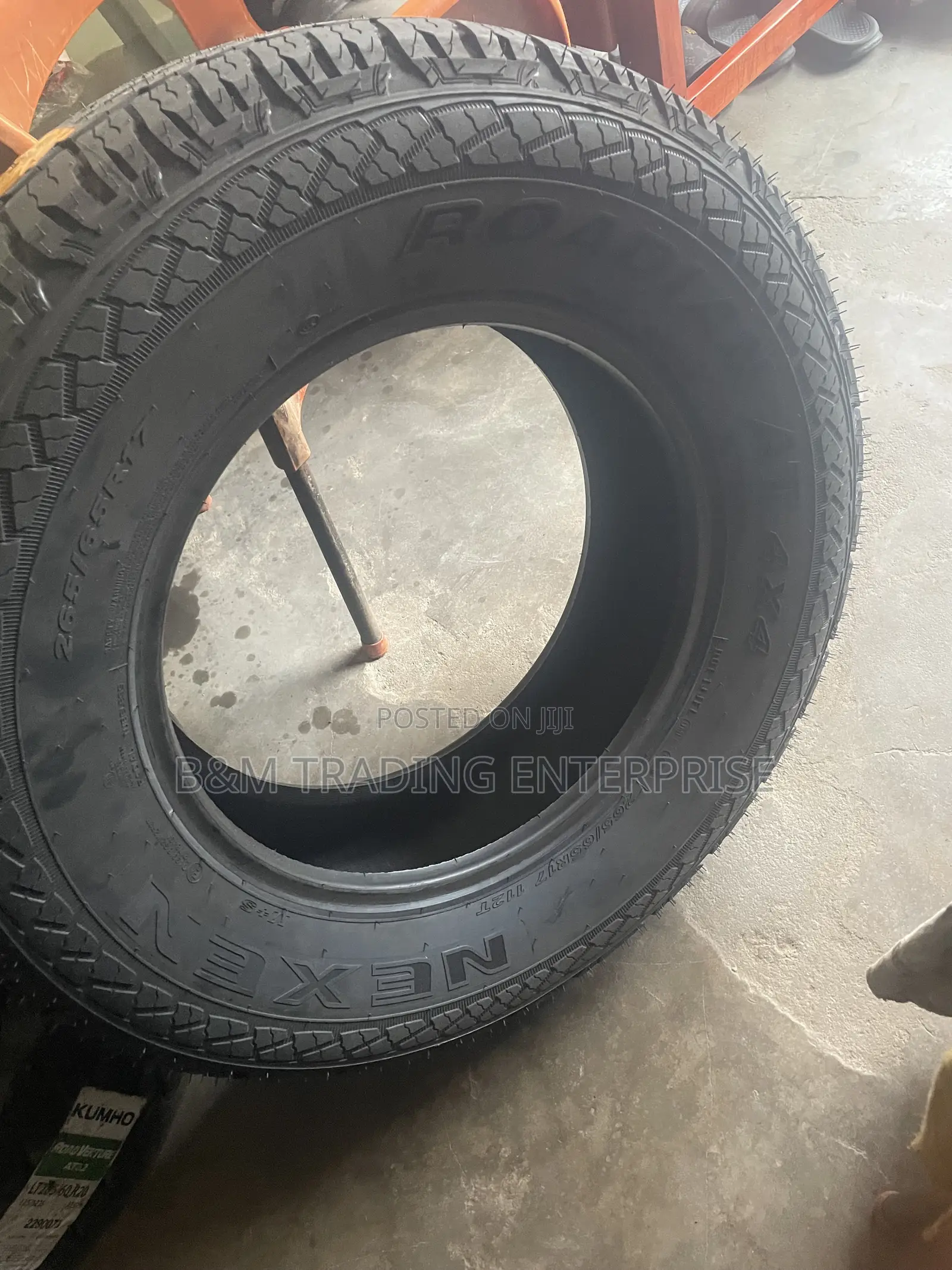 Quality and Affordable Nexen Car Tires. (265/65r17)