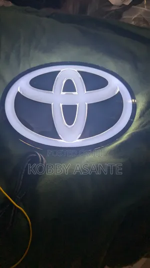 Land Cruiser 2020 Front Emblem and Tacoma 2016 Led Emblem