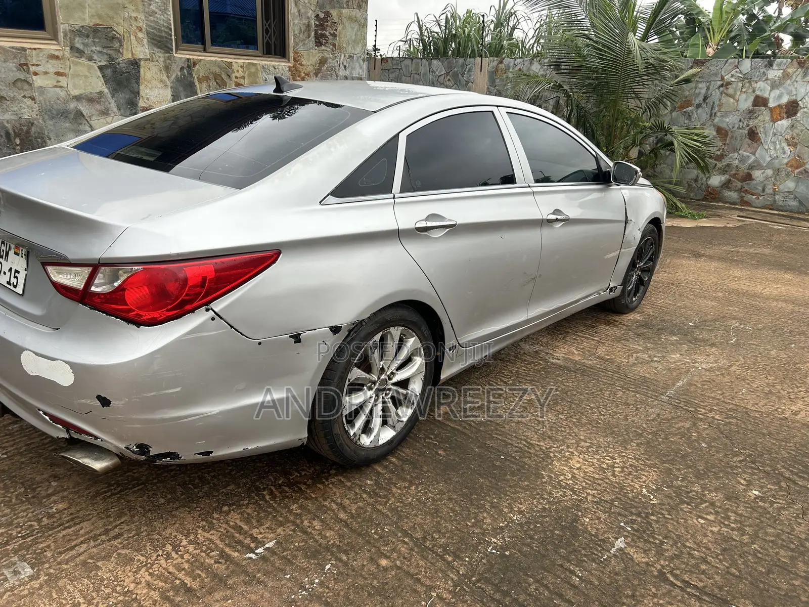 Hyundai Sonata SE 2.0T Sedan FWD (2.0L 4cyl 6A) 2011 Silver