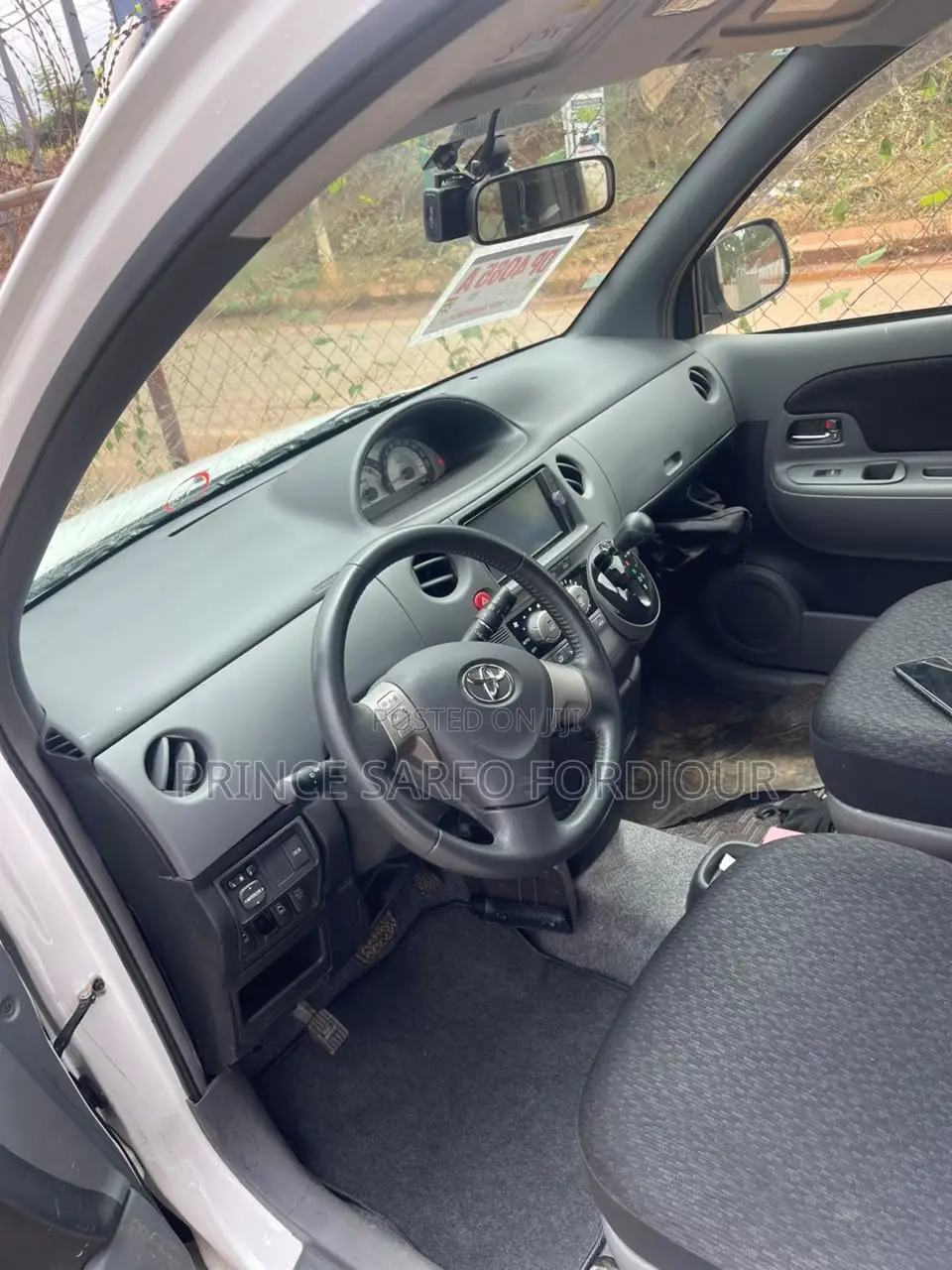 Toyota Sienta 2015 White