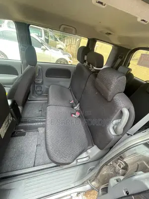 Toyota Sienta 2012 Gray