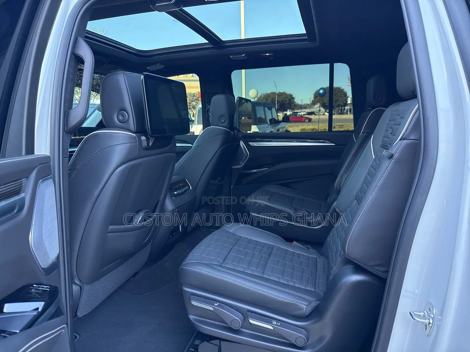 Cadillac Escalade ESV RWD 4dr Premium Luxury Platinum 2025 White
