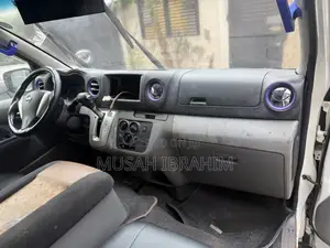 Nissan Caravan (Urvan) 2013 White