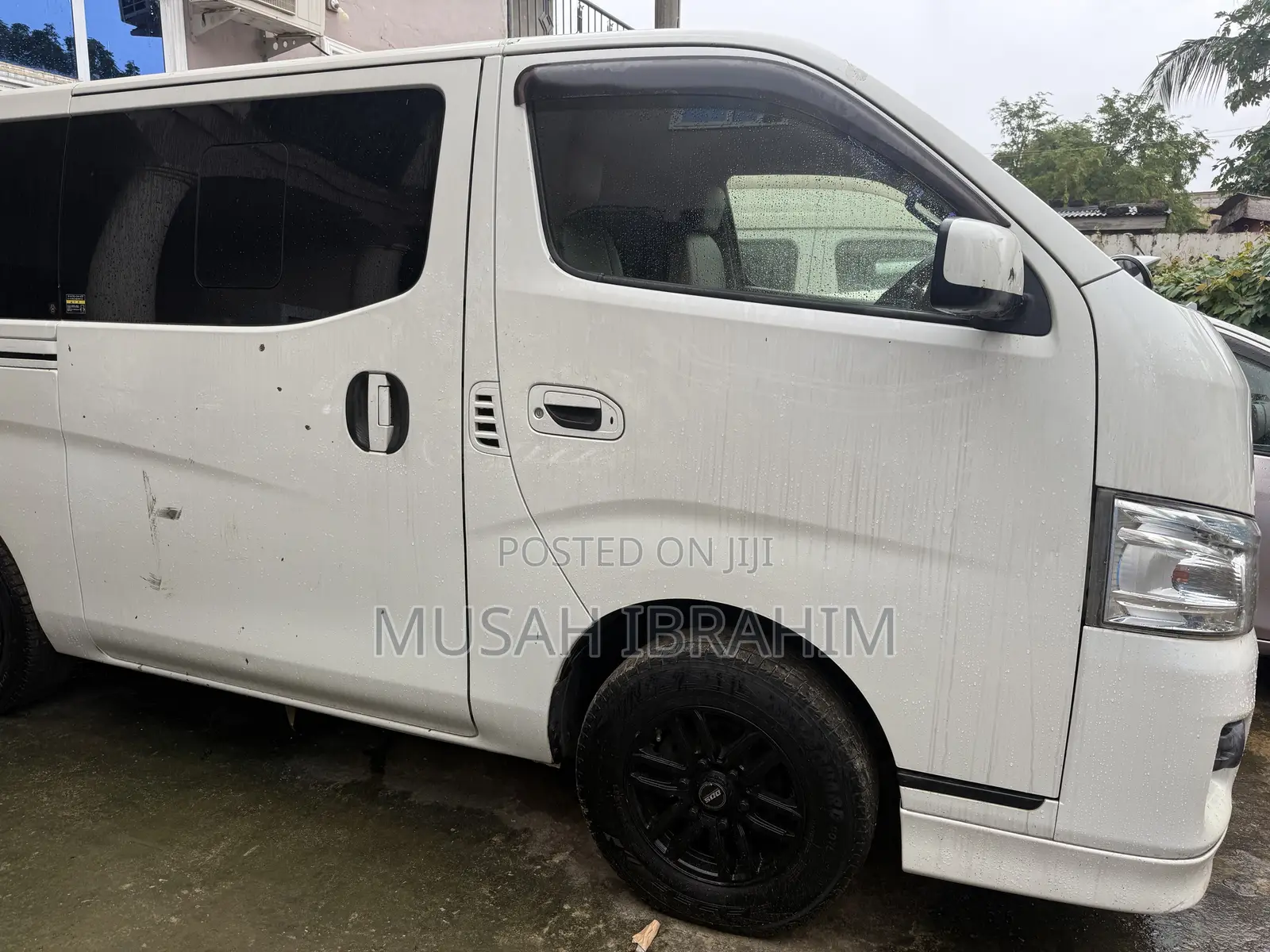 Nissan Caravan (Urvan) 2013 White