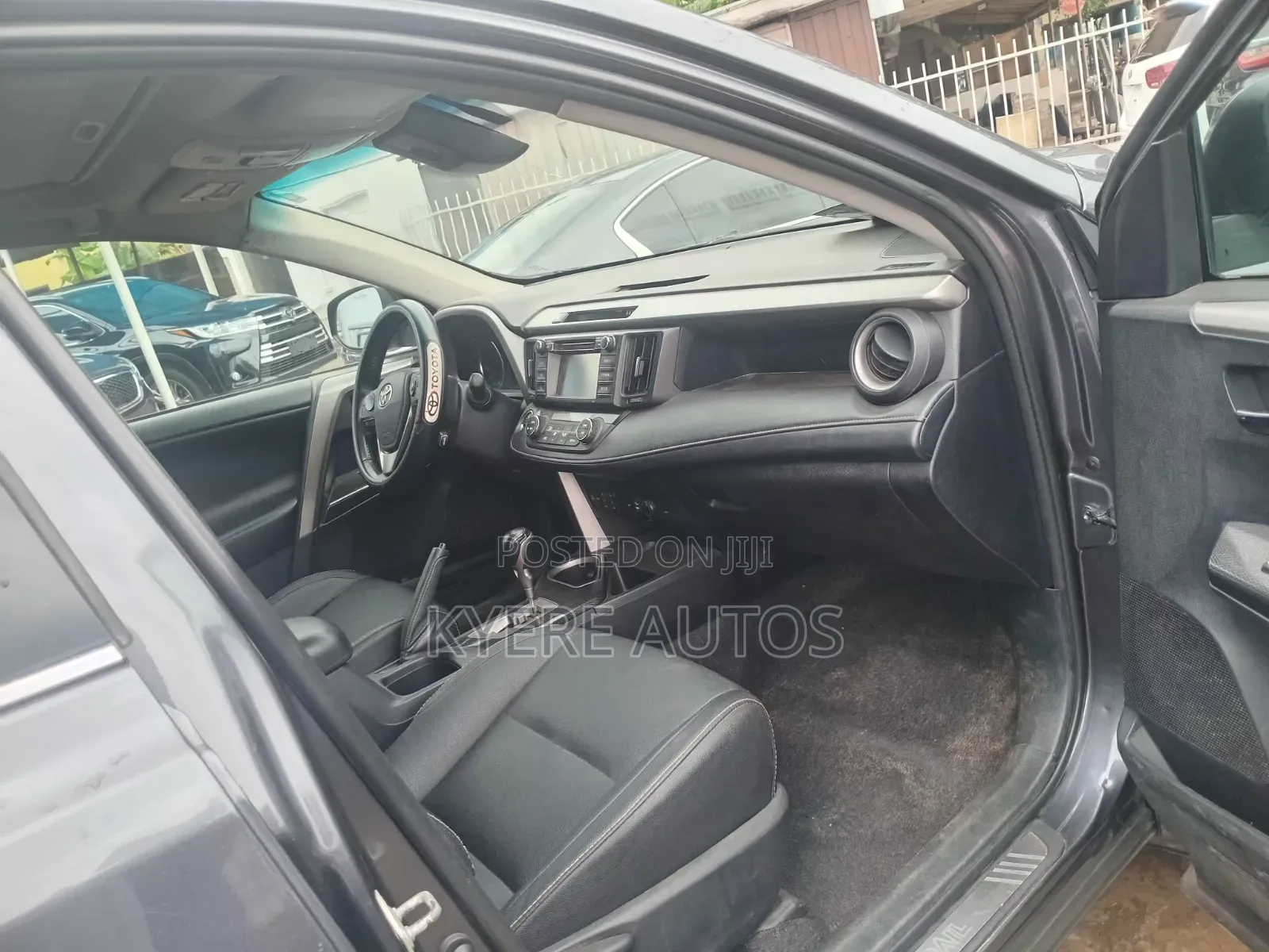 Toyota RAV4 2018 Gray