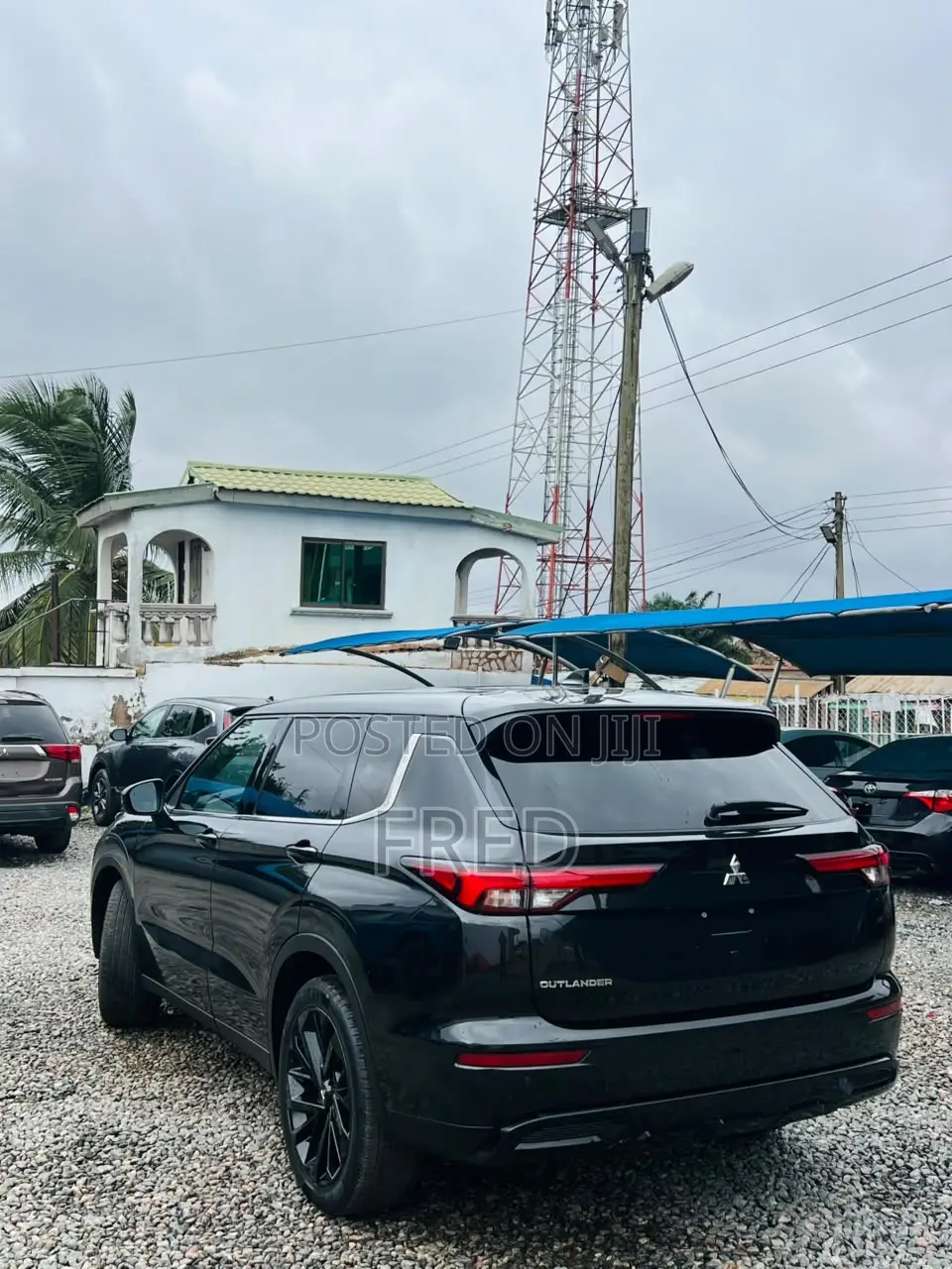 Mitsubishi Outlander SE Launch Edition 2022 Black