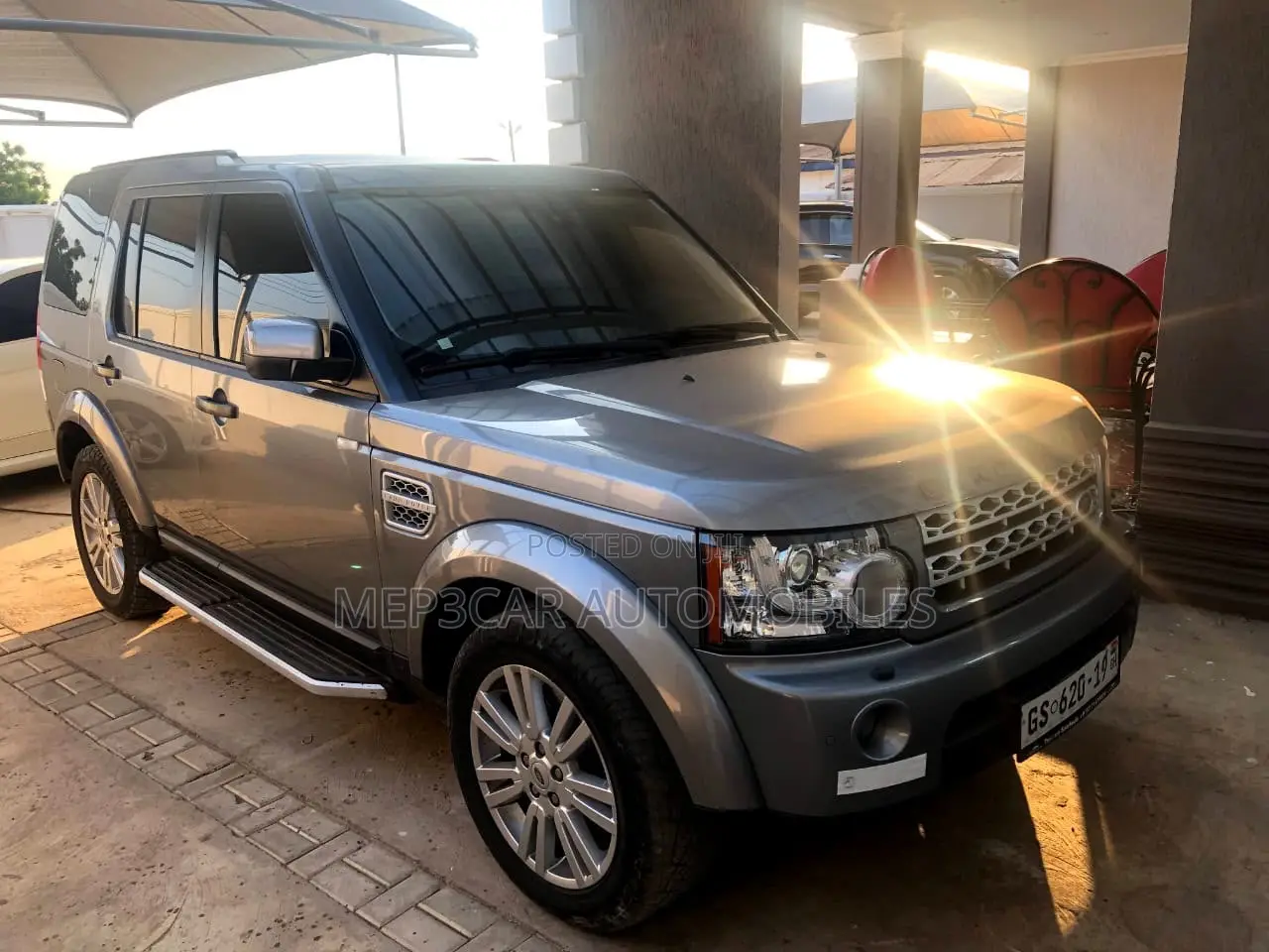 Land Rover Lr4 Base AWD 2013 Gray