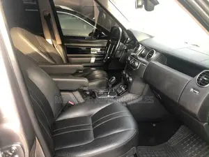 Land Rover Lr4 Base AWD 2013 Gray