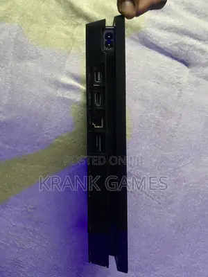 Play Station 4 Slim 500GB