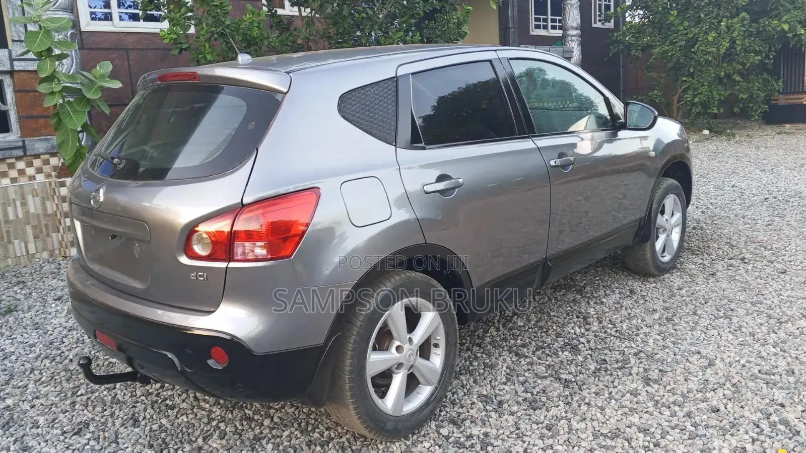 Nissan 100 2008 Gray