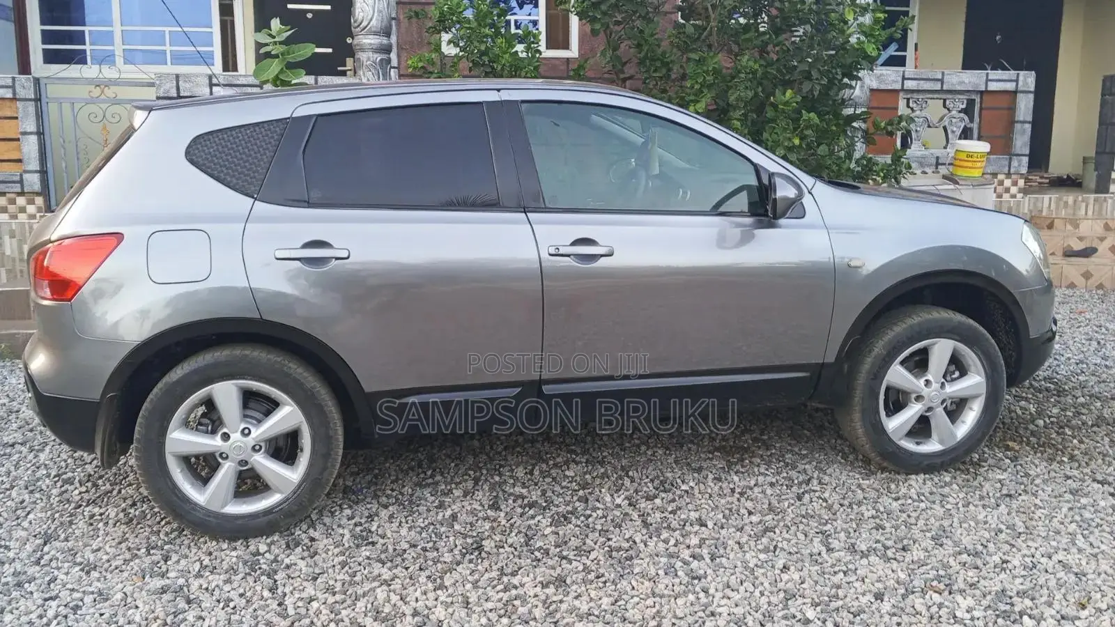Nissan 100 2008 Gray