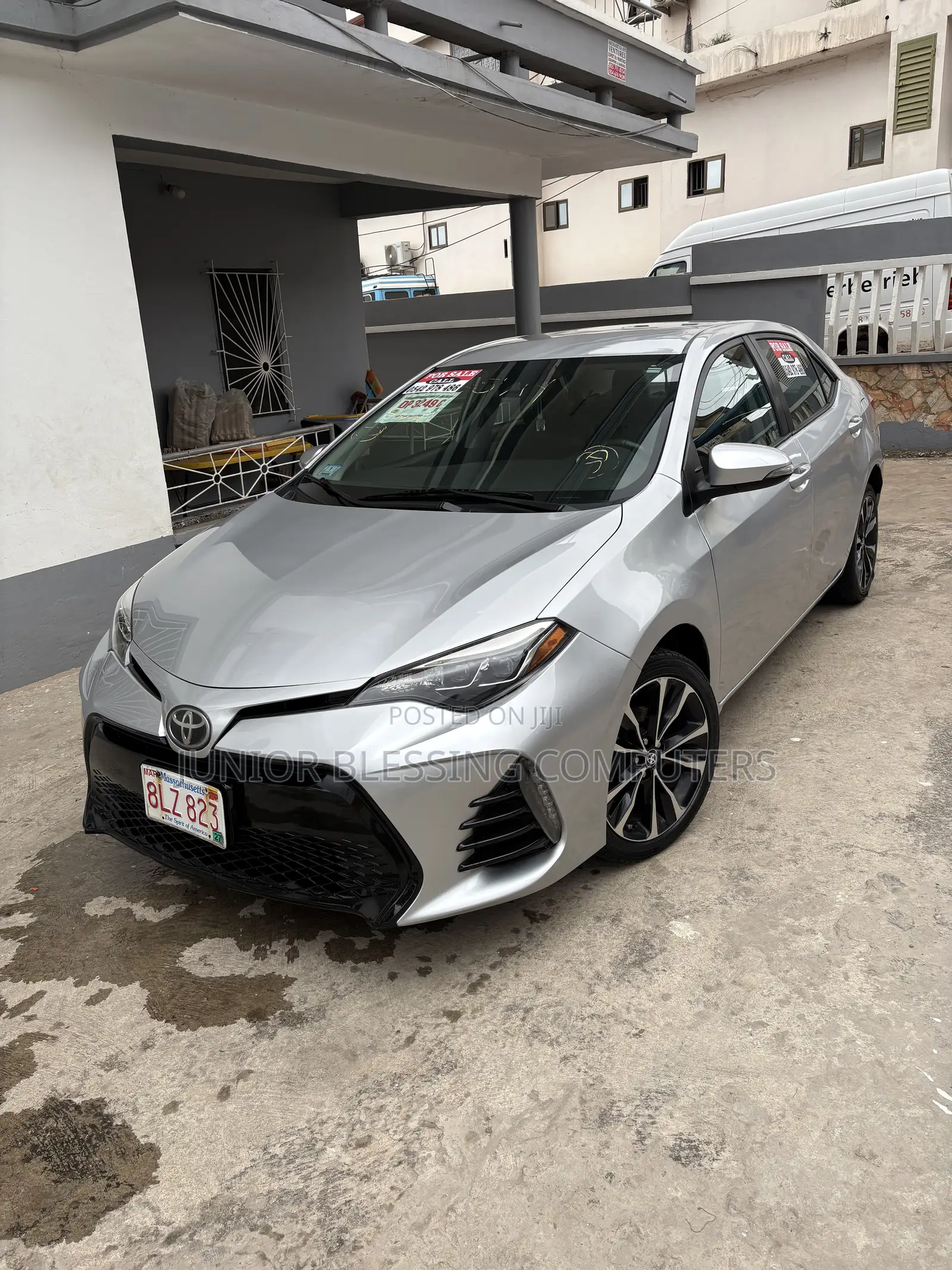 Toyota Corolla SE 4dr Sedan (1.8L 4cyl CVT) 2017 Silver