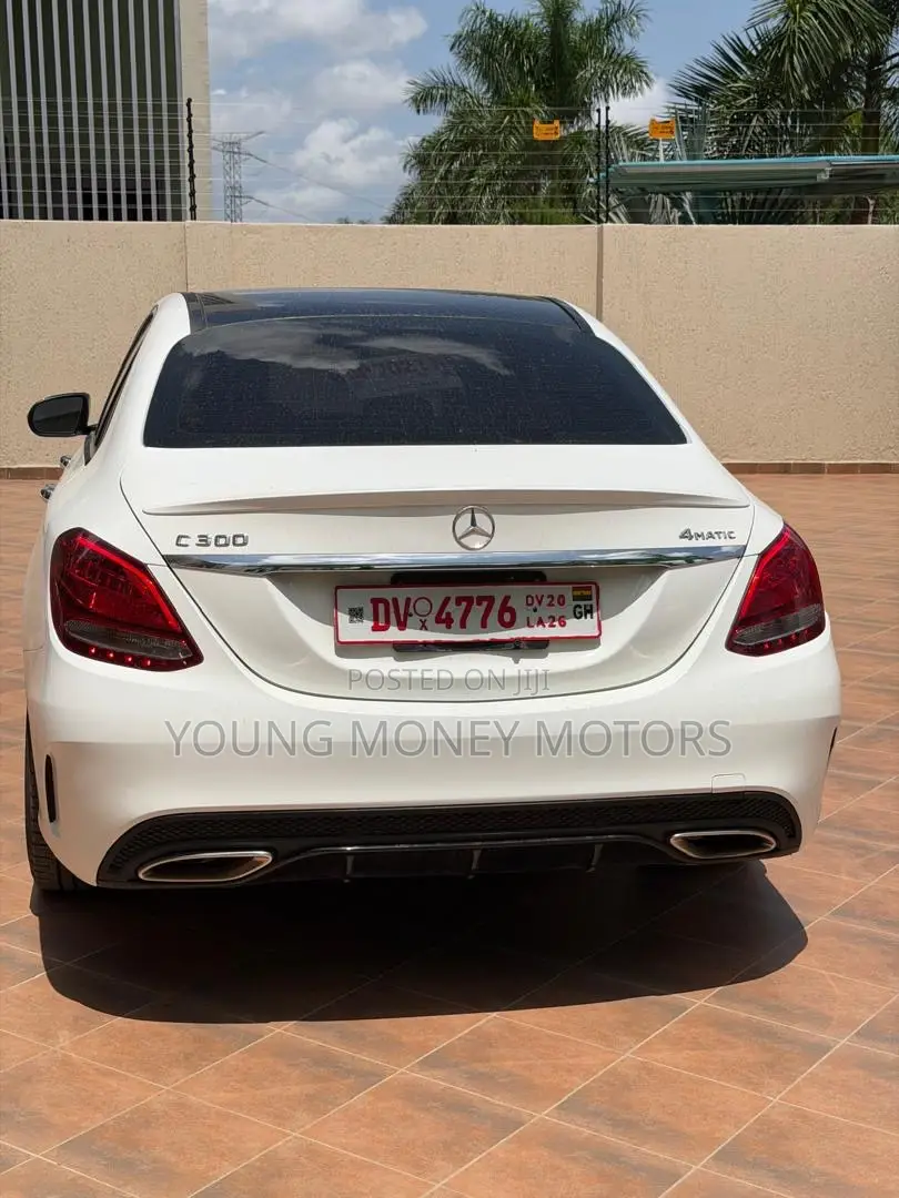 Mercedes-Benz C300 2016 White