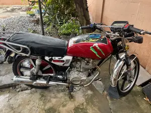 Royal RY125 2025 Red