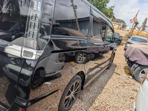 Toyota Voxy 2016 Black