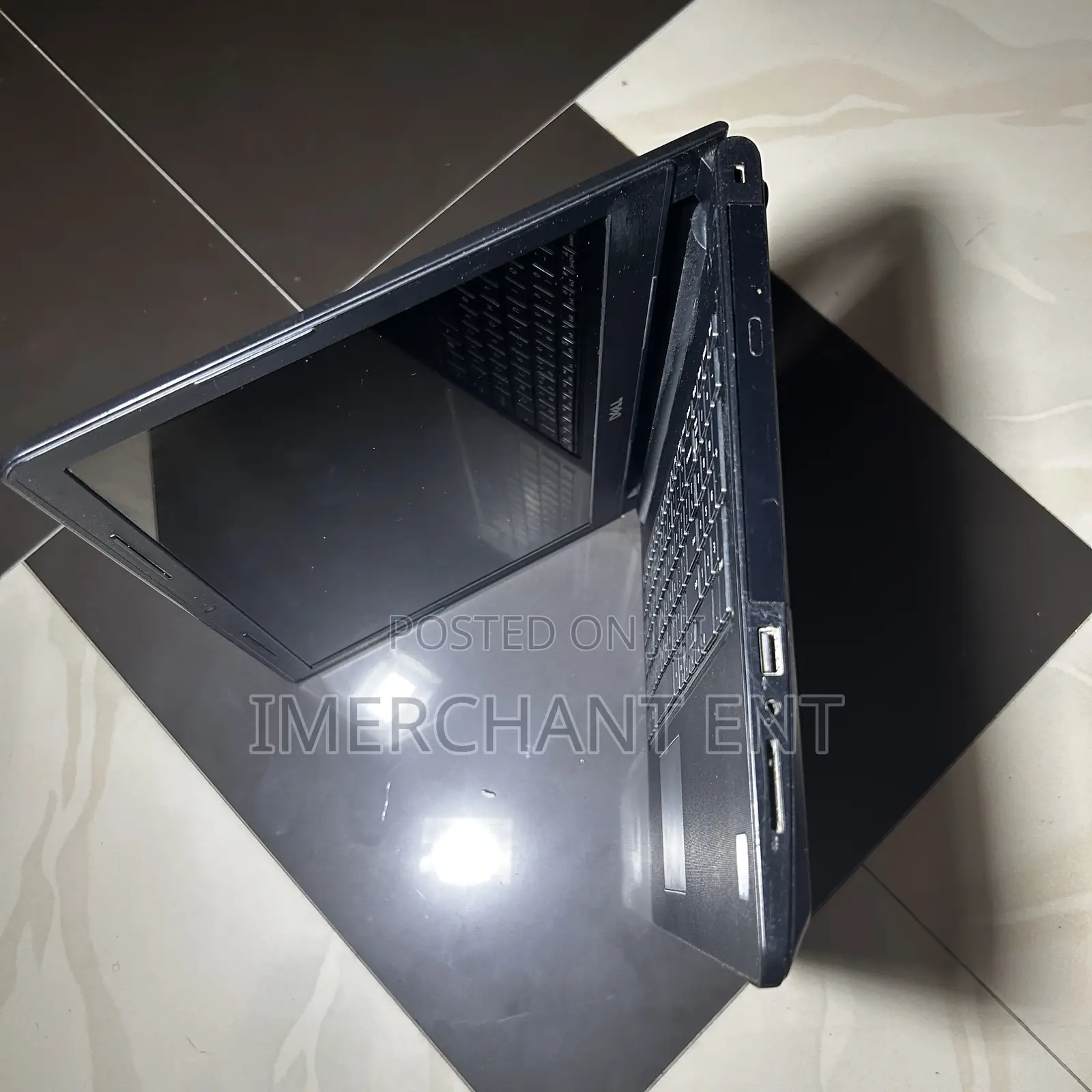 Laptop Dell Inspiron 15 3000 8GB Intel Core i3 HDD 1T
