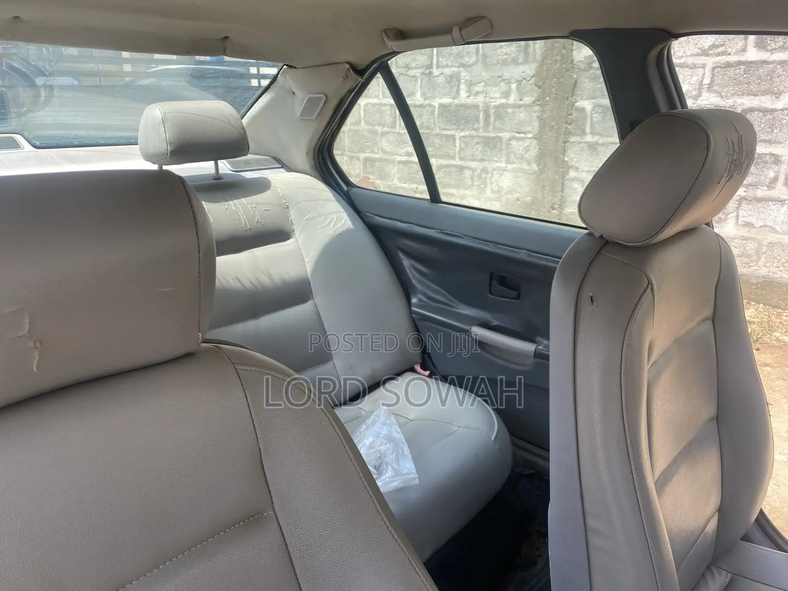 BMW 316i 1999 White