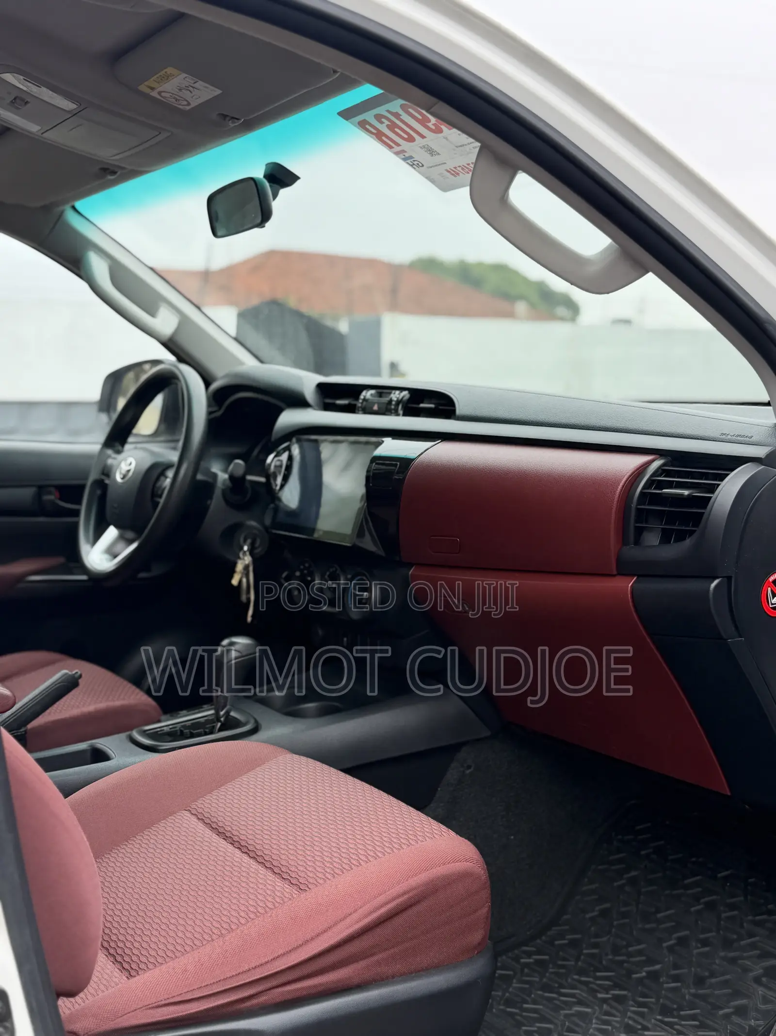 Toyota Hilux 2019 White