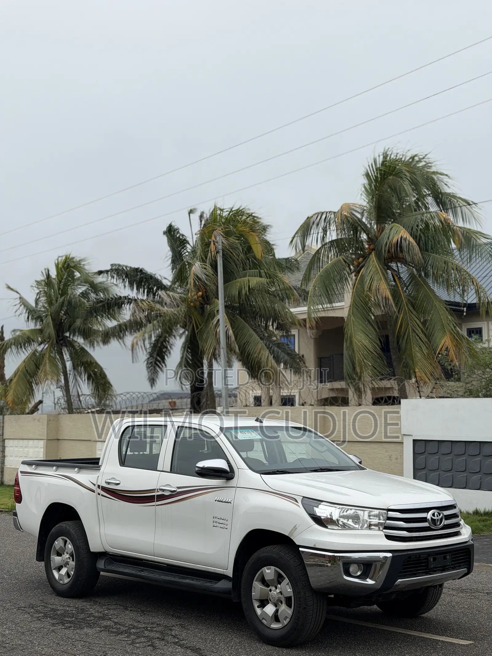 Toyota Hilux 2019 White