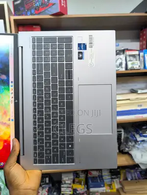 Laptop HP ZBook Firefly 16inch G9 32GB Intel Core i7 SSD 1T