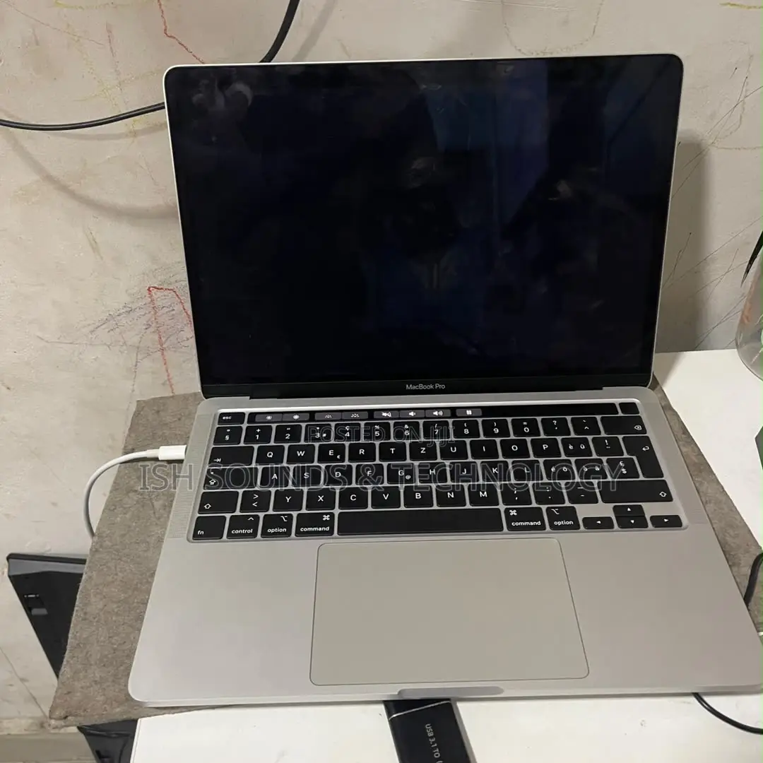 Laptop Apple MacBook Pro 2020 16GB Intel Core i7 SSD 512GB