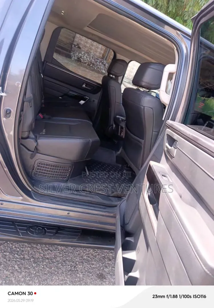 Toyota Tundra 2024 Gray