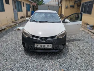 Toyota Corolla 2014 White