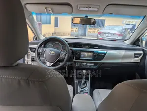Toyota Corolla 2014 White