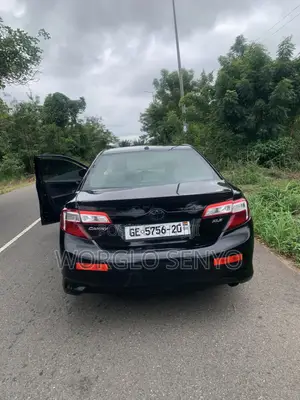 Toyota Camry Hybrid XLE 2012 Black