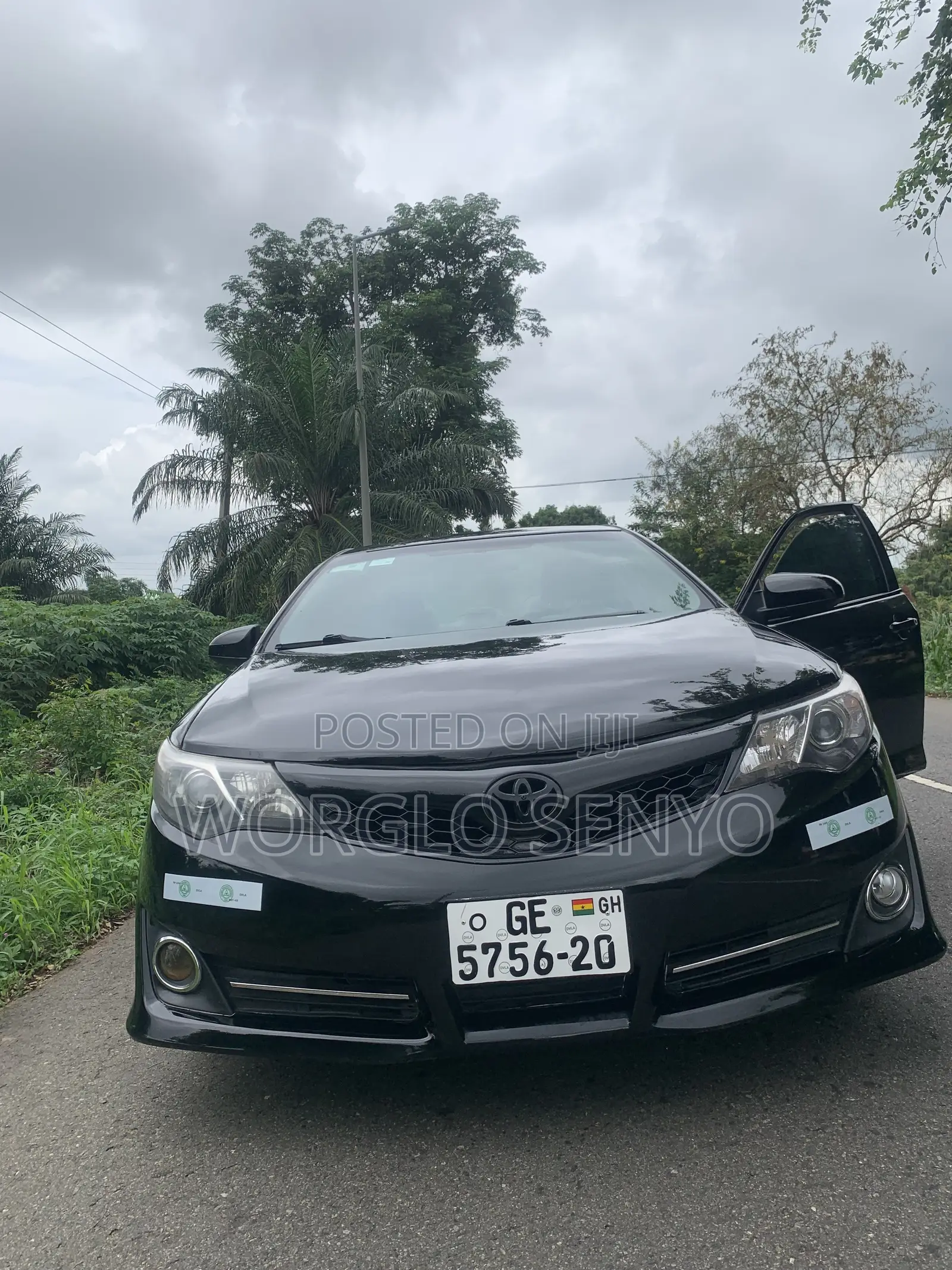 Toyota Camry Hybrid XLE 2012 Black