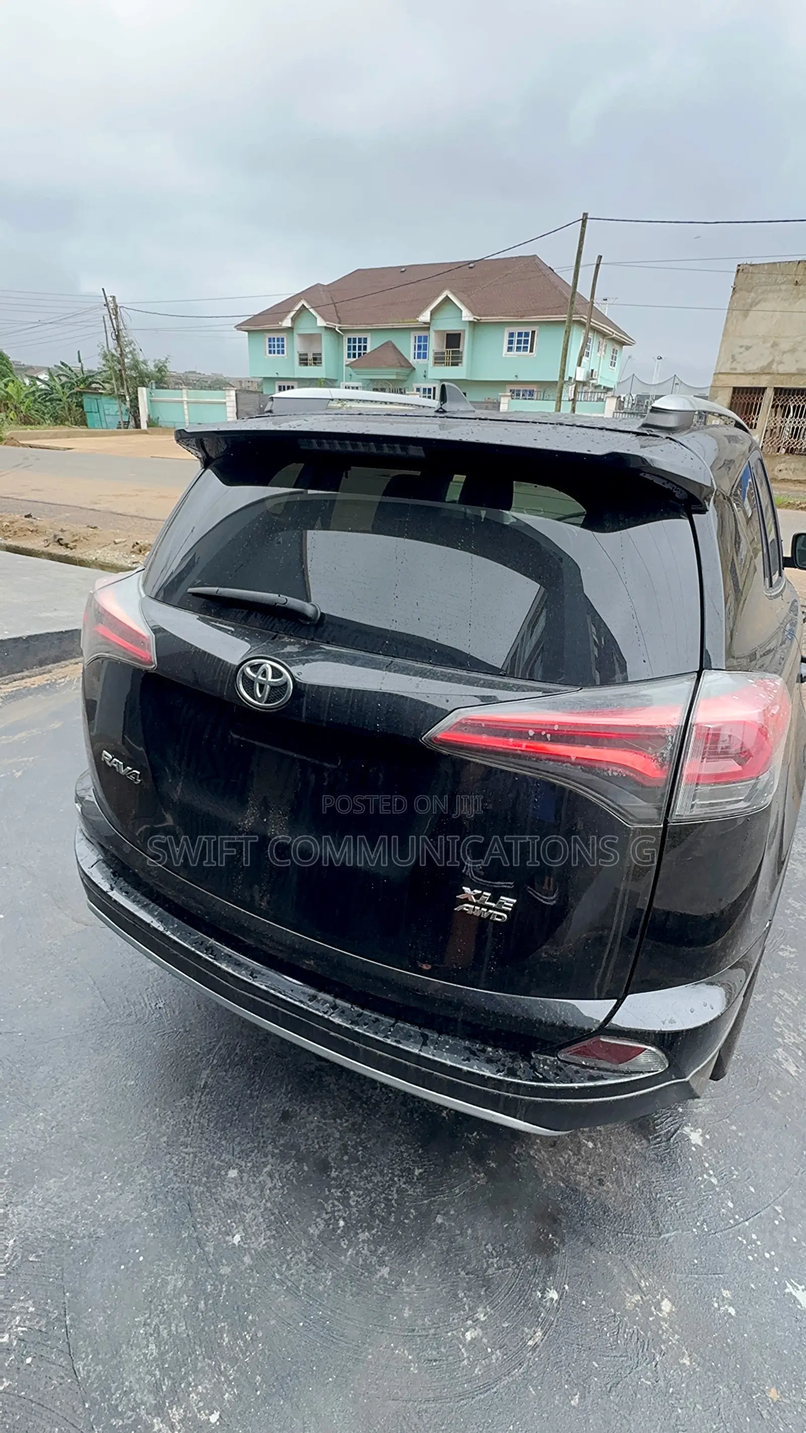 Toyota RAV4 XLE 4dr SUV AWD (2.5L 4cyl 6A) 2018 Black
