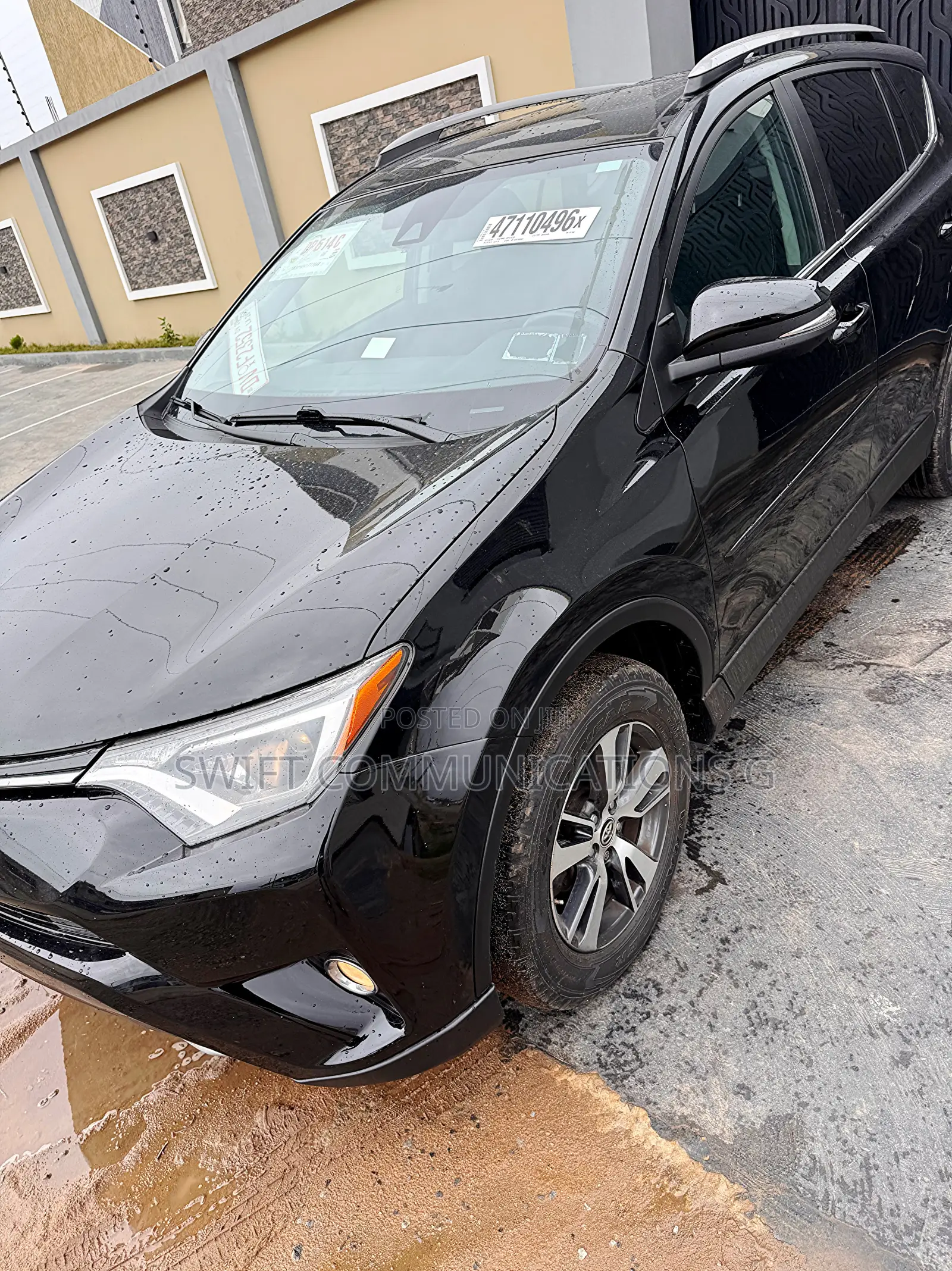 Toyota RAV4 XLE 4dr SUV AWD (2.5L 4cyl 6A) 2018 Black