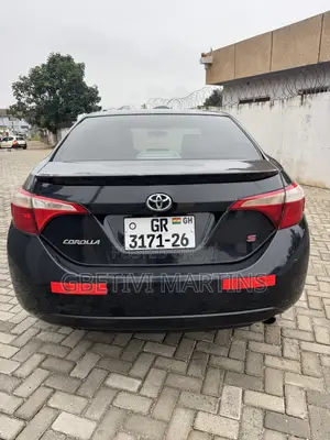 Toyota Corolla 2015 Black