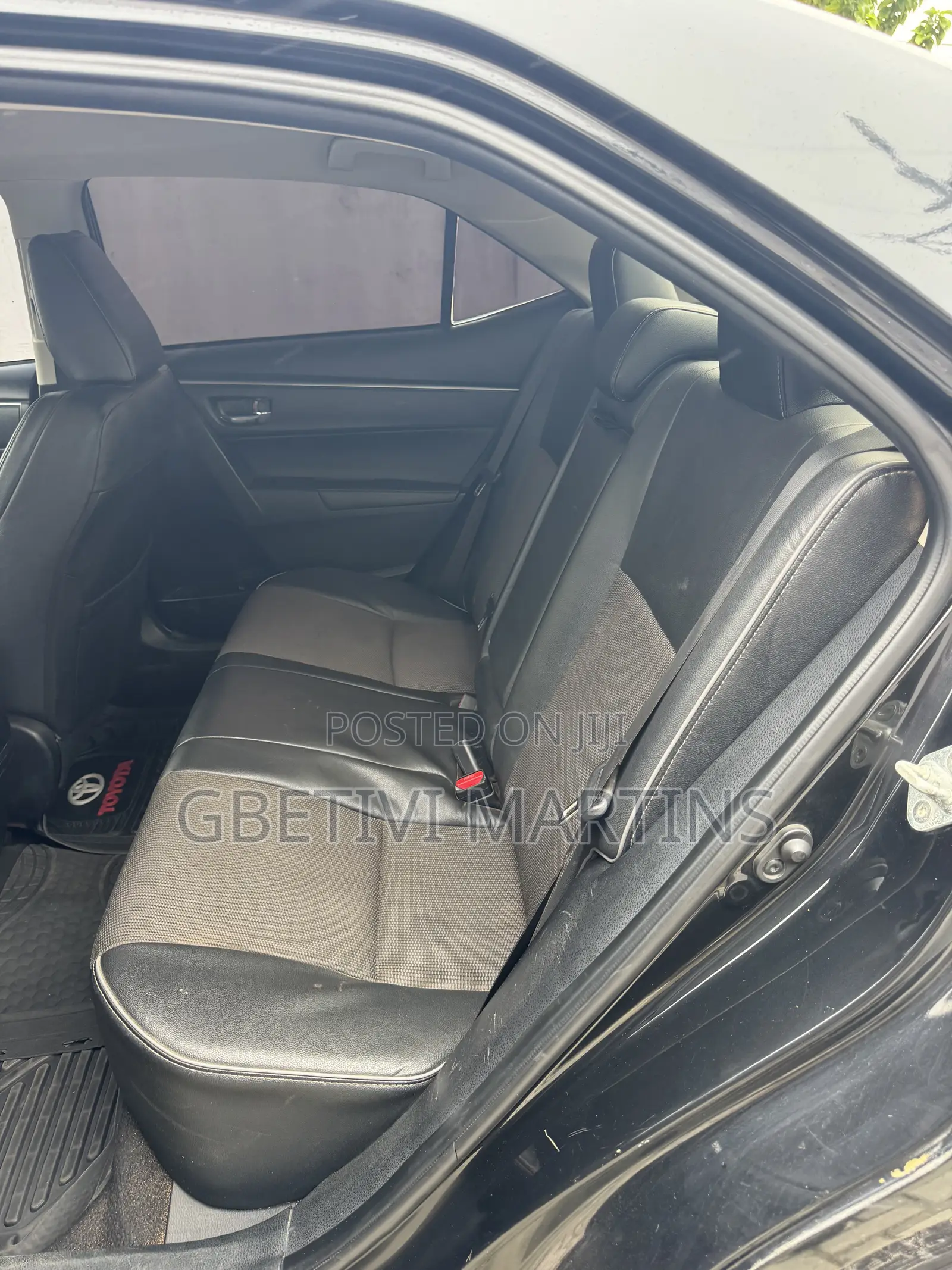 Toyota Corolla 2015 Black