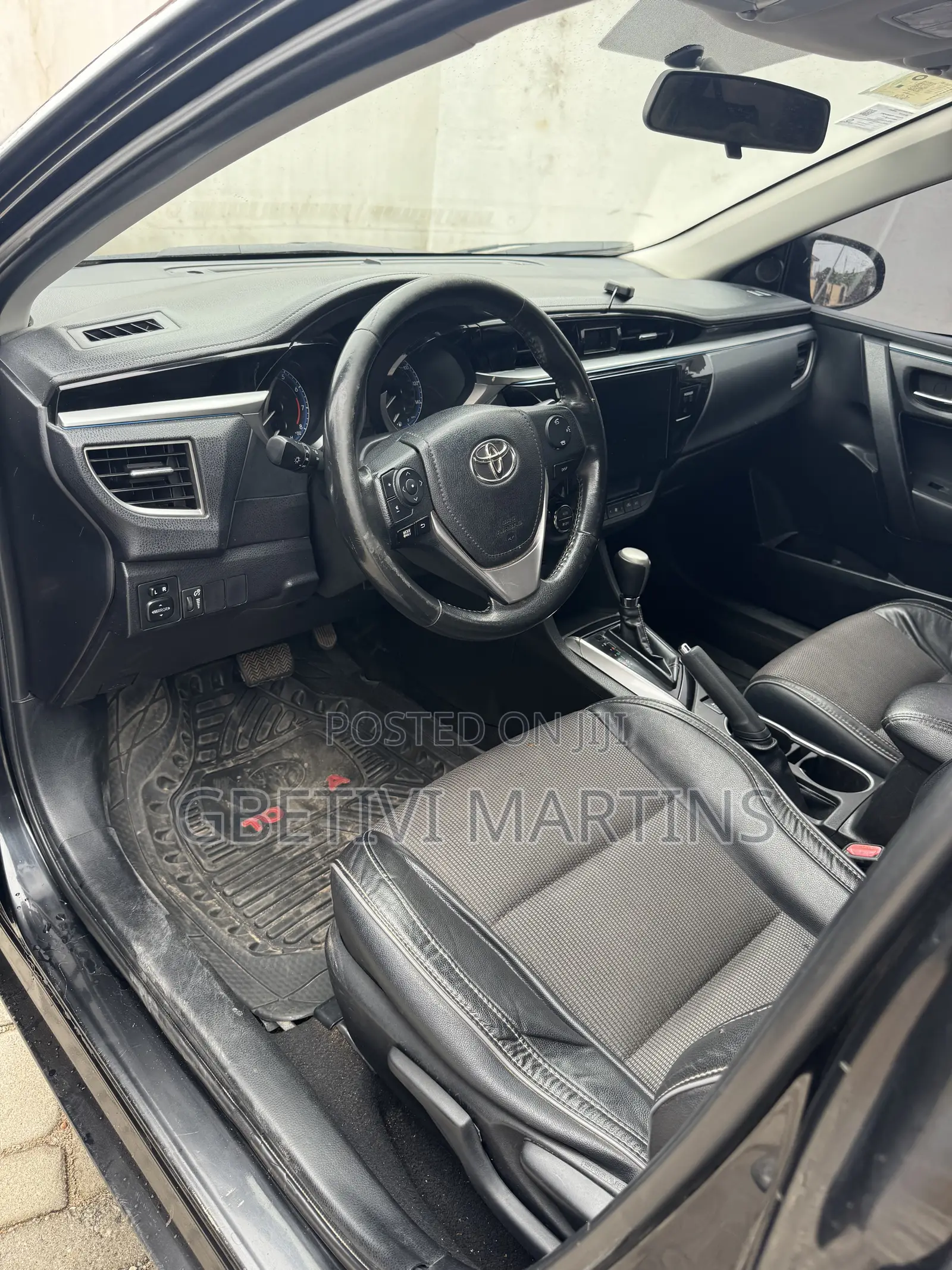 Toyota Corolla 2015 Black